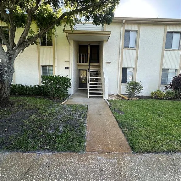 112 Cypress Ct #112 — Photo 1