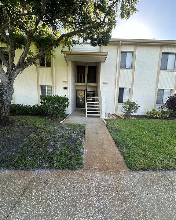 1st image of 112 CYPRESS COURT #112