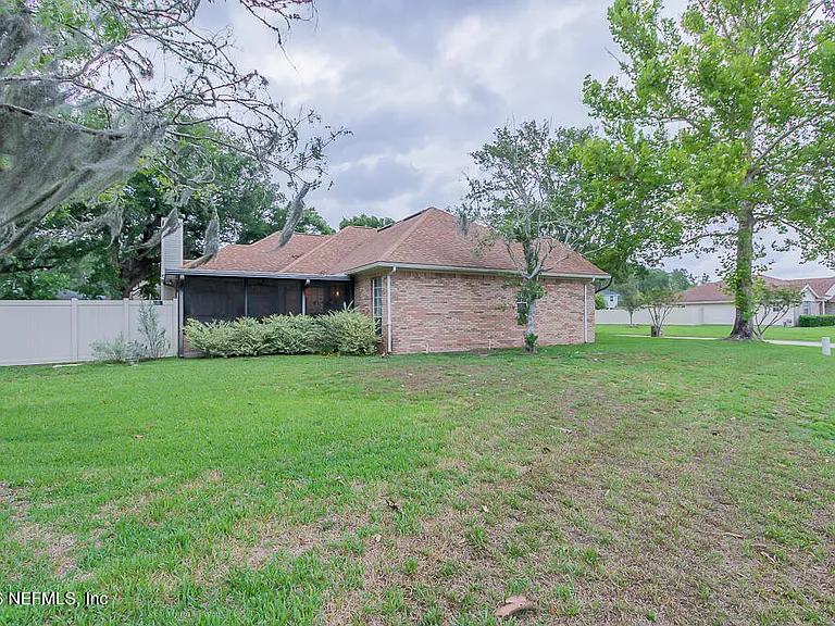 1905 Harbor Island Dr — Photo 45