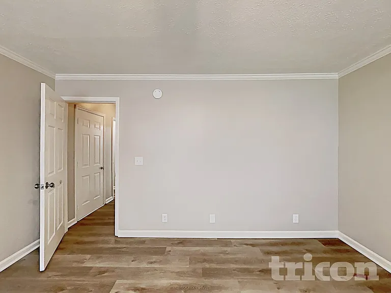 5013 Claude Dr — Photo 9