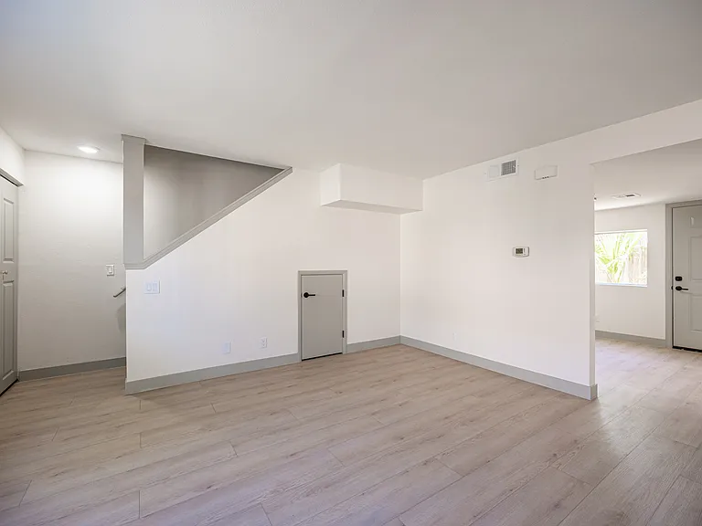 208 Bruce St #C — Photo 17
