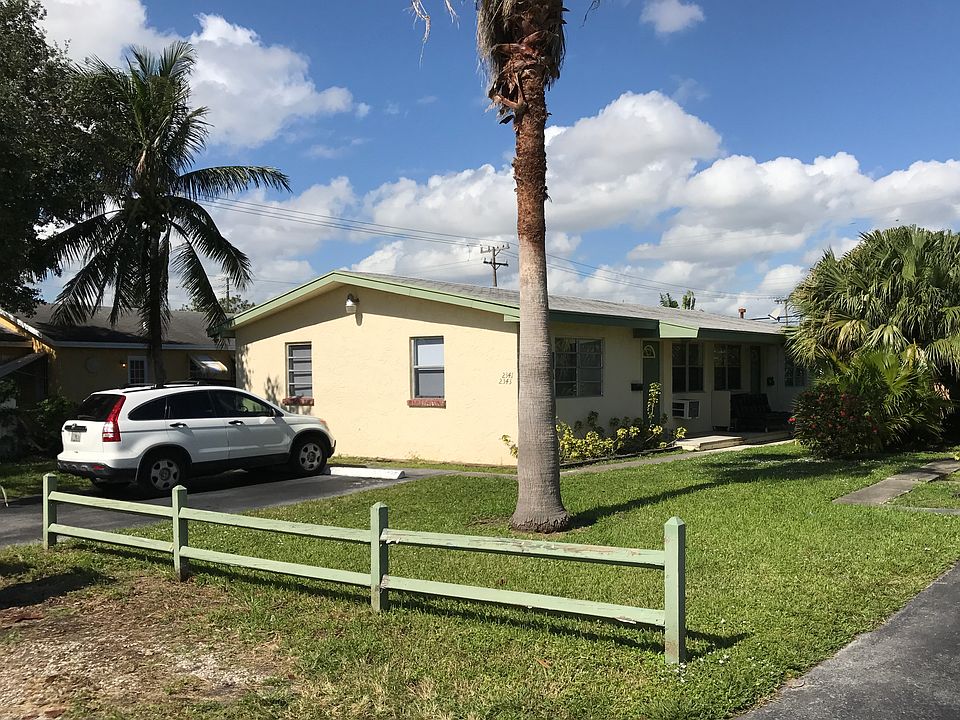 Front Unit. Like having a House.