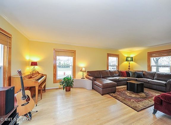 2nd image of 3754 Charles Dr