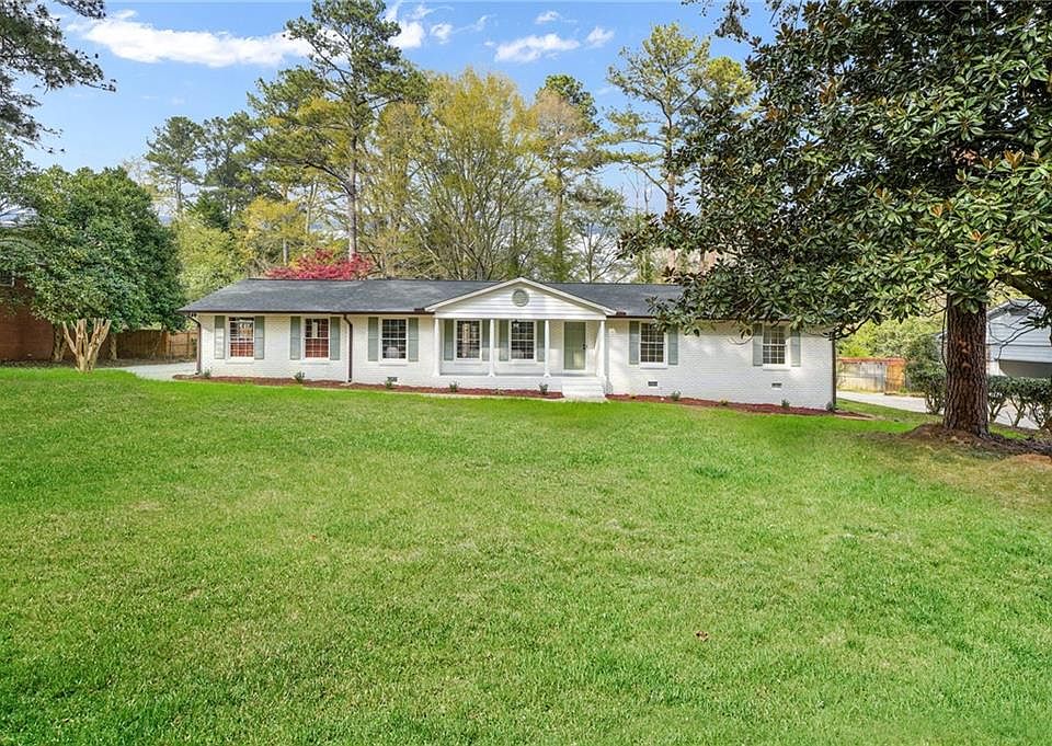 1st image of 155 Sweet Gum Dr