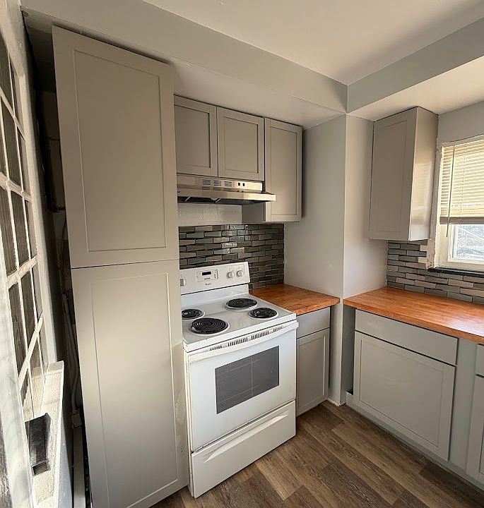 1st image of 2333 Rustic Rd #1