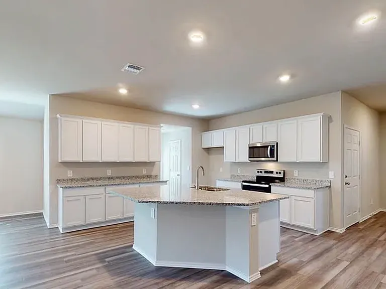10201 Altair Dr — Photo 7