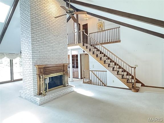 2nd image of 350 Elmwood Estates Dr