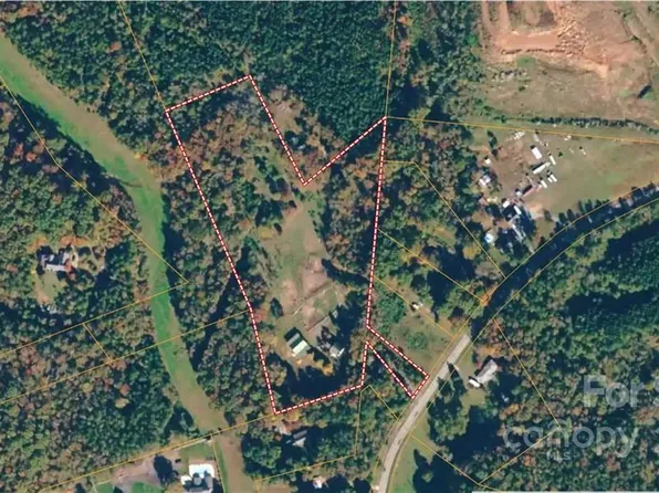 2747 Kelly Rd, Charlotte, NC 28216