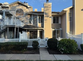 51 Crestmont Rd, Bedminster, NJ 07921