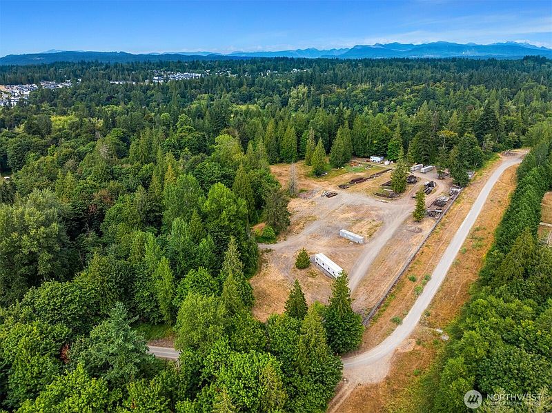 4th image of 13 XXX Carnation Duvall Road NE
