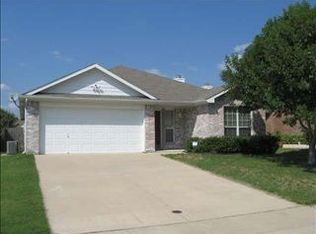1104 Baja Dr, Grand Prairie, TX 75052
