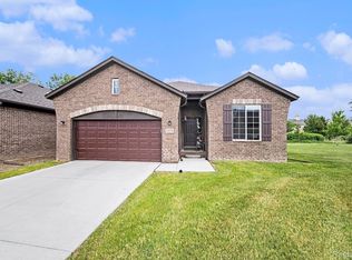 15275 Eton Pointe Dr, Clinton Township, MI 48035