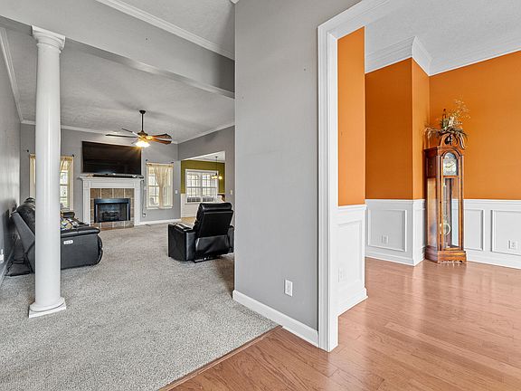4th image of 843 Wickham Dr