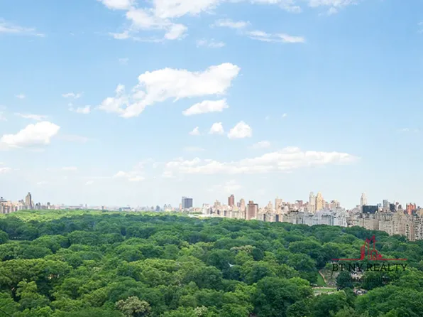 160 Central Park South 21182120 image 2 of 17