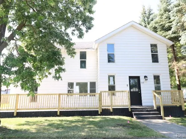 117 E Main St, Otisville, MI 48463