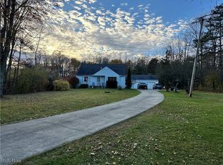 651 Parker Rd, Aurora, OH 44202