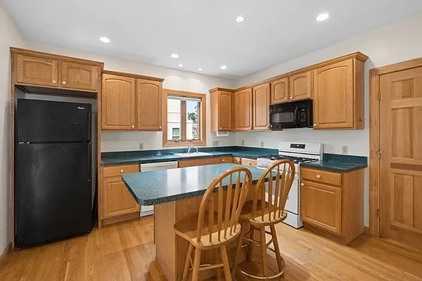 24 Richardson Ave #1 — Photo 9