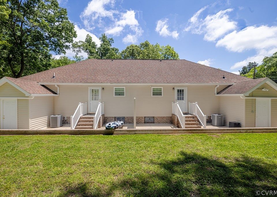 206 Harris St, Blackstone, VA 23824 | Zillow