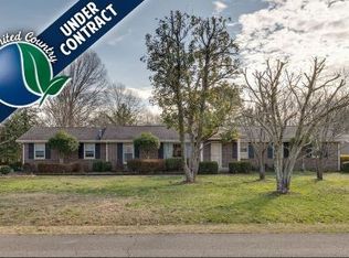 1405 Manor Rd, Columbia, TN 38401