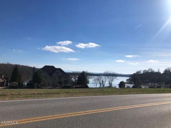 720 Rarity Bay Pkwy, Vonore, TN 37885