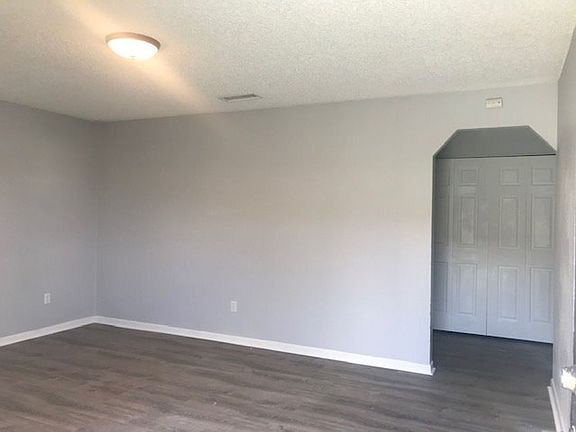 2nd image of 1033 N Brunnell Pkwy #770FEC378