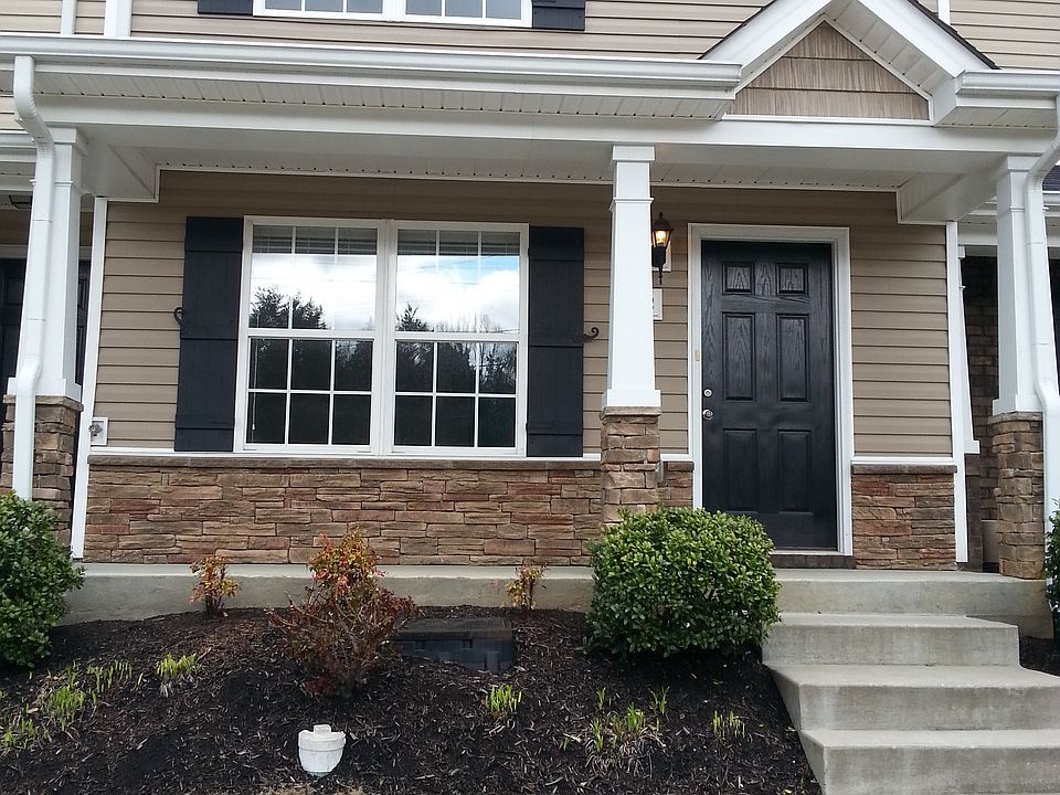 Covered porch entrance