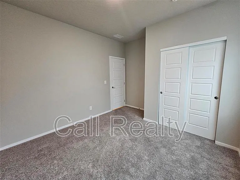 3236 N McKinnon Rd — Photo 3