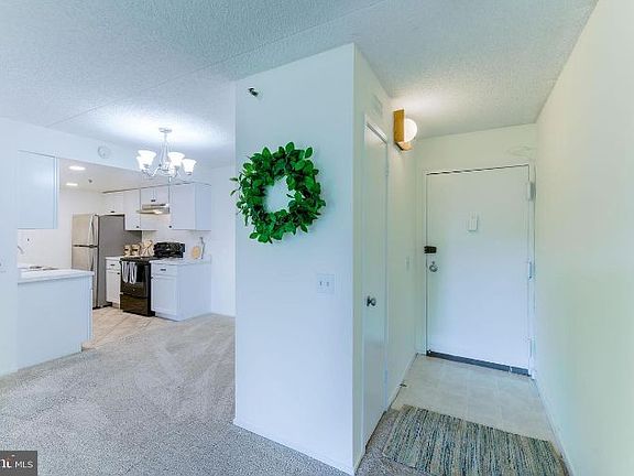2nd image of 5911 Edsall Rd APT 410