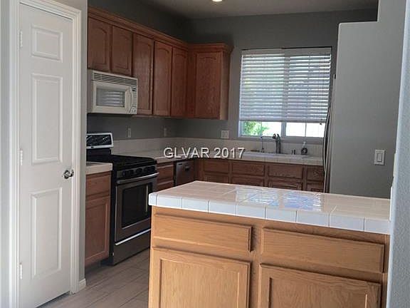 5th image of 10295 Cherry Brook St