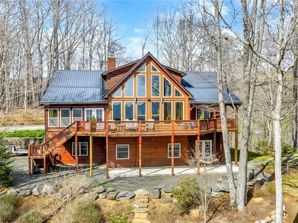7994 Three Top Road, Todd, NC 28684