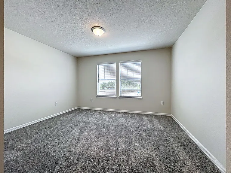 431 Meadowland Point — Photo 34