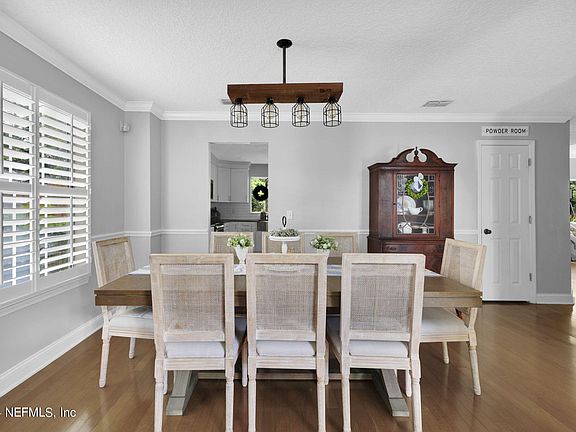 4th image of 8685 SOUTHERN GLEN Drive