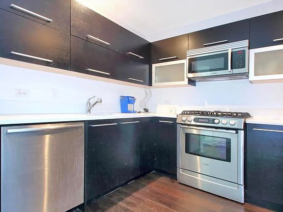 4th image of 1450 Washington St APT 406