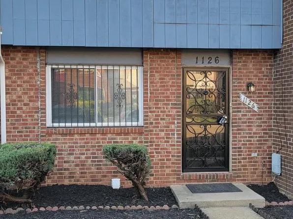 1126 Barnaby Ter SE, Washington, DC 20032