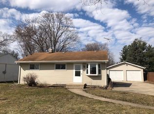 802 Copper Dr, Loves Park, IL 61115