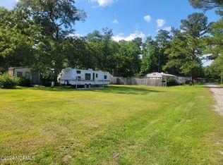 604 Fernwood Ln, New Bern, NC 28562