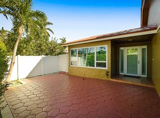 4548 SW 28th Way, Fort Lauderdale, FL 33312