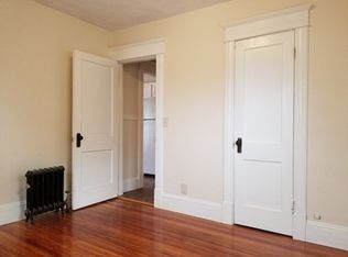 25 Santa Barbara St #25, Springfield, MA 01104