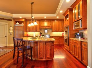 5665 Summit St, West Linn, OR 97068