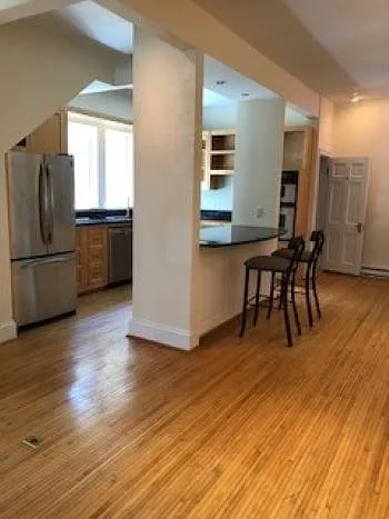 323 Court St — Photo 3