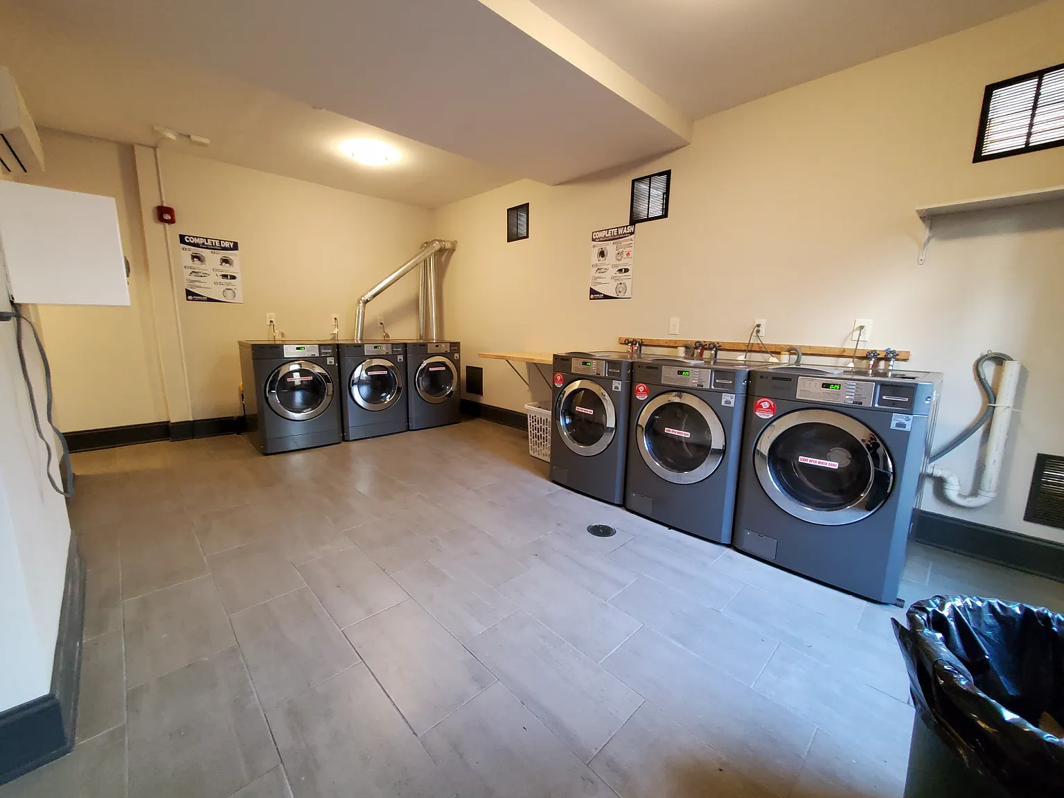 1 bed, $1,400 — Photo 1