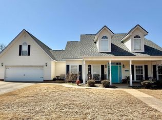 3259 Heritage Farm Dr, Benton, AR 72015