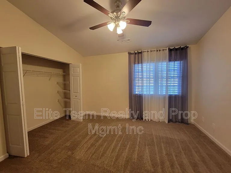 3811 Mosscroft Ln — Photo 11