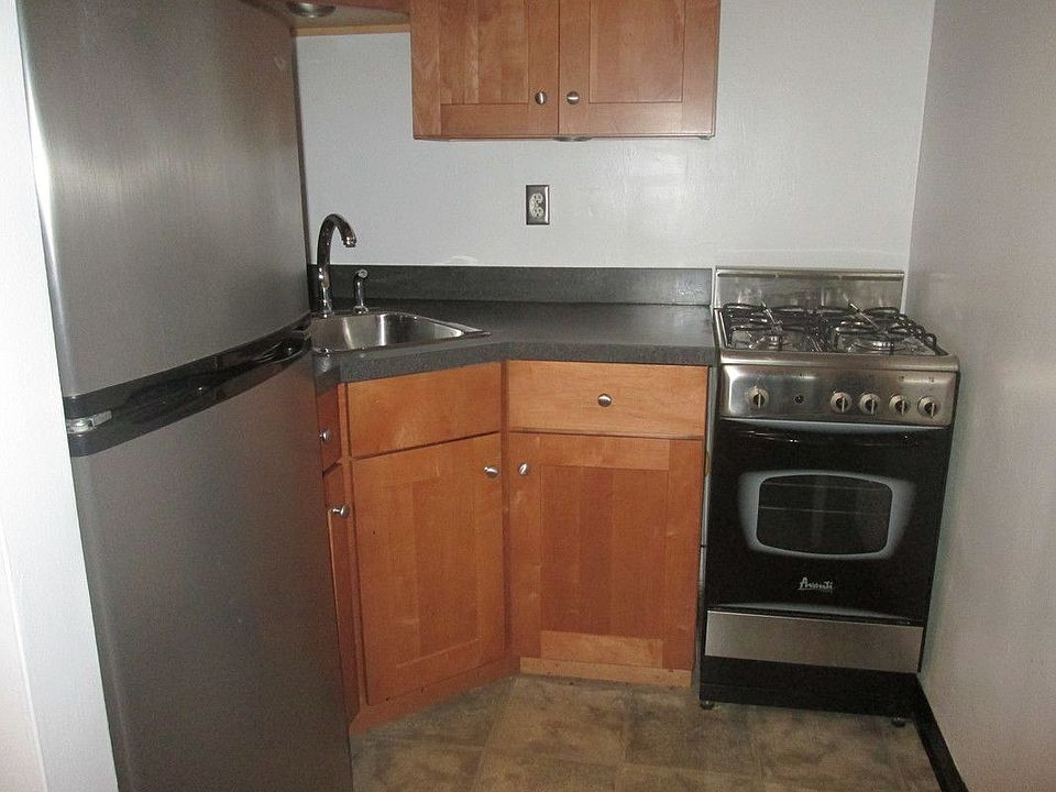 1st image of 400 E 82nd St APT 12