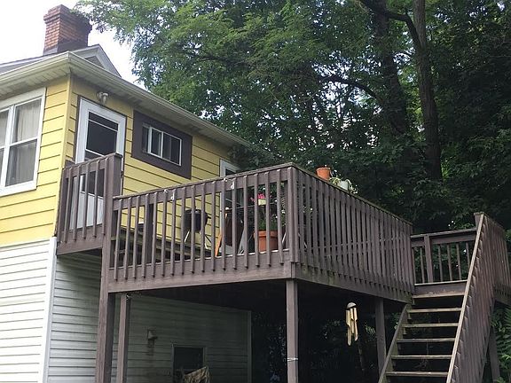 2nd image of 6 Woodlawn Ave APT 3