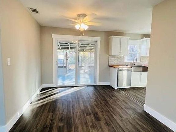 2nd image of 2526 SW 51st St