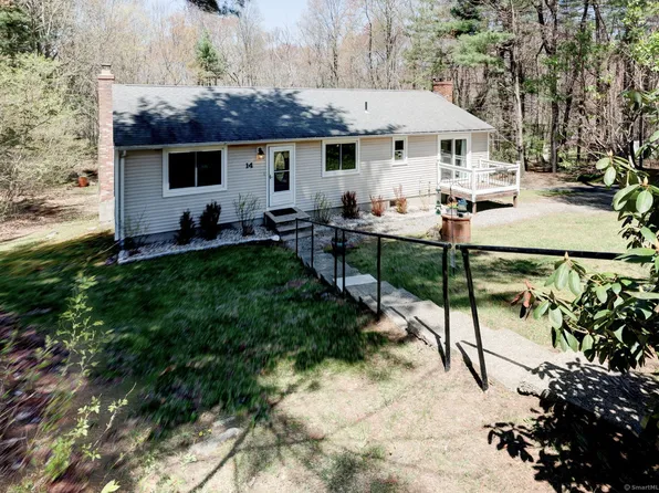 14 White Road, Ellington, CT 06029