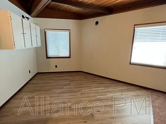 5th image of 17391 Keaton Ave