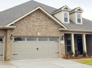 35 Nutcracker Ln, Huntsville, AL 35824