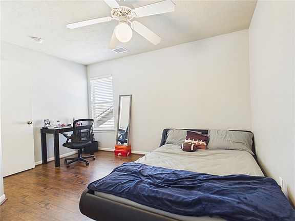 5th image of 506 Nelson Ln